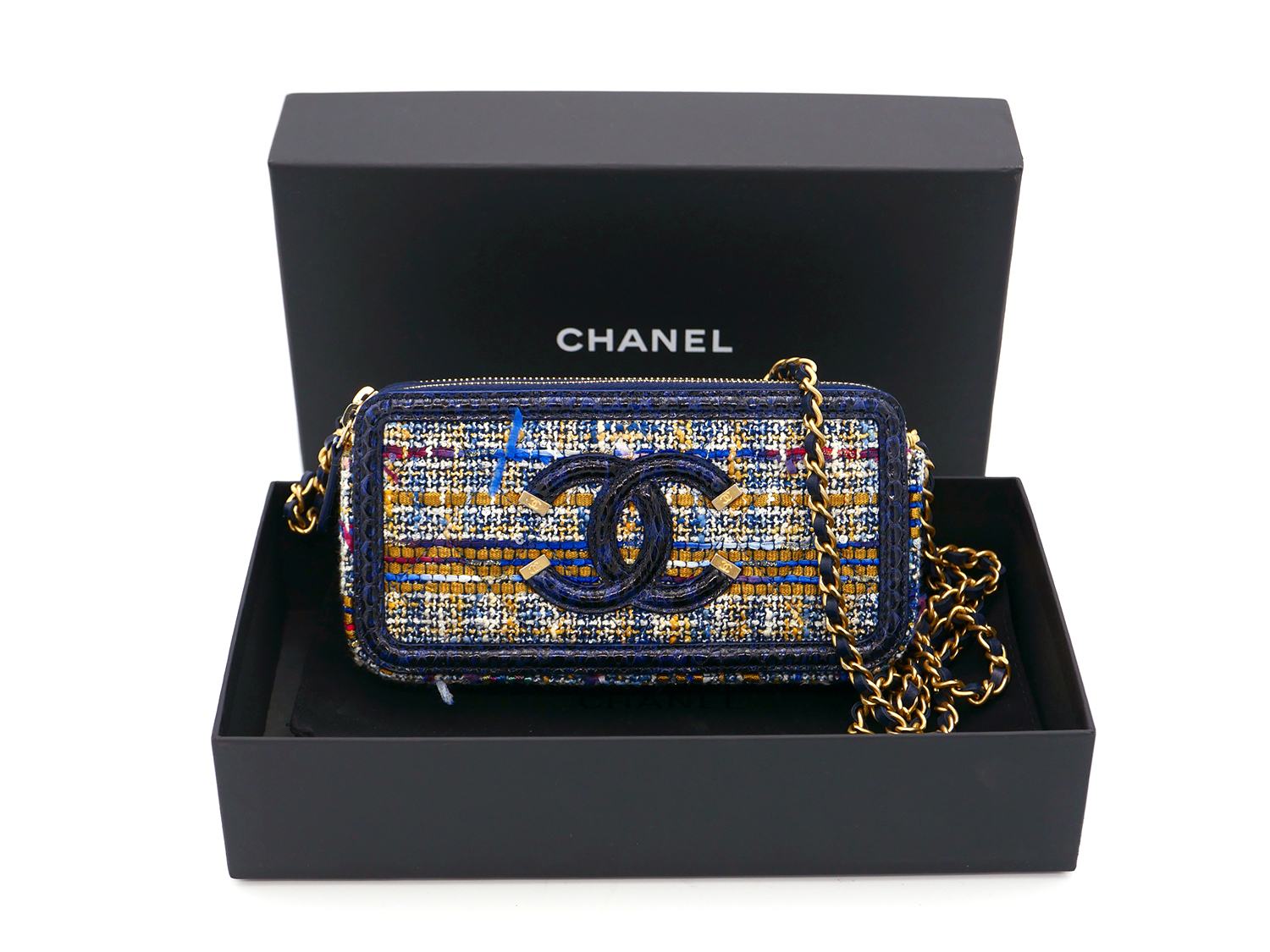 CHANEL 25759388 Multicolor Tweed/ Blue Python Leather Trim Zip-Top Wallet on Chain Shoulder bag