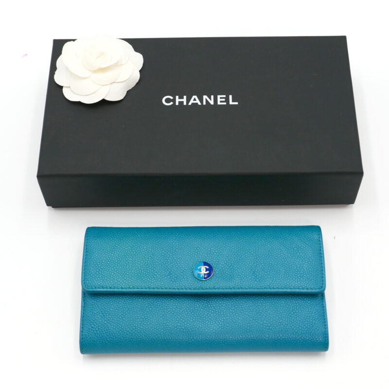 Chanel 17897000 Blue/ Turquoise Caviar Timeless Classic Signature Flap Long Wallet