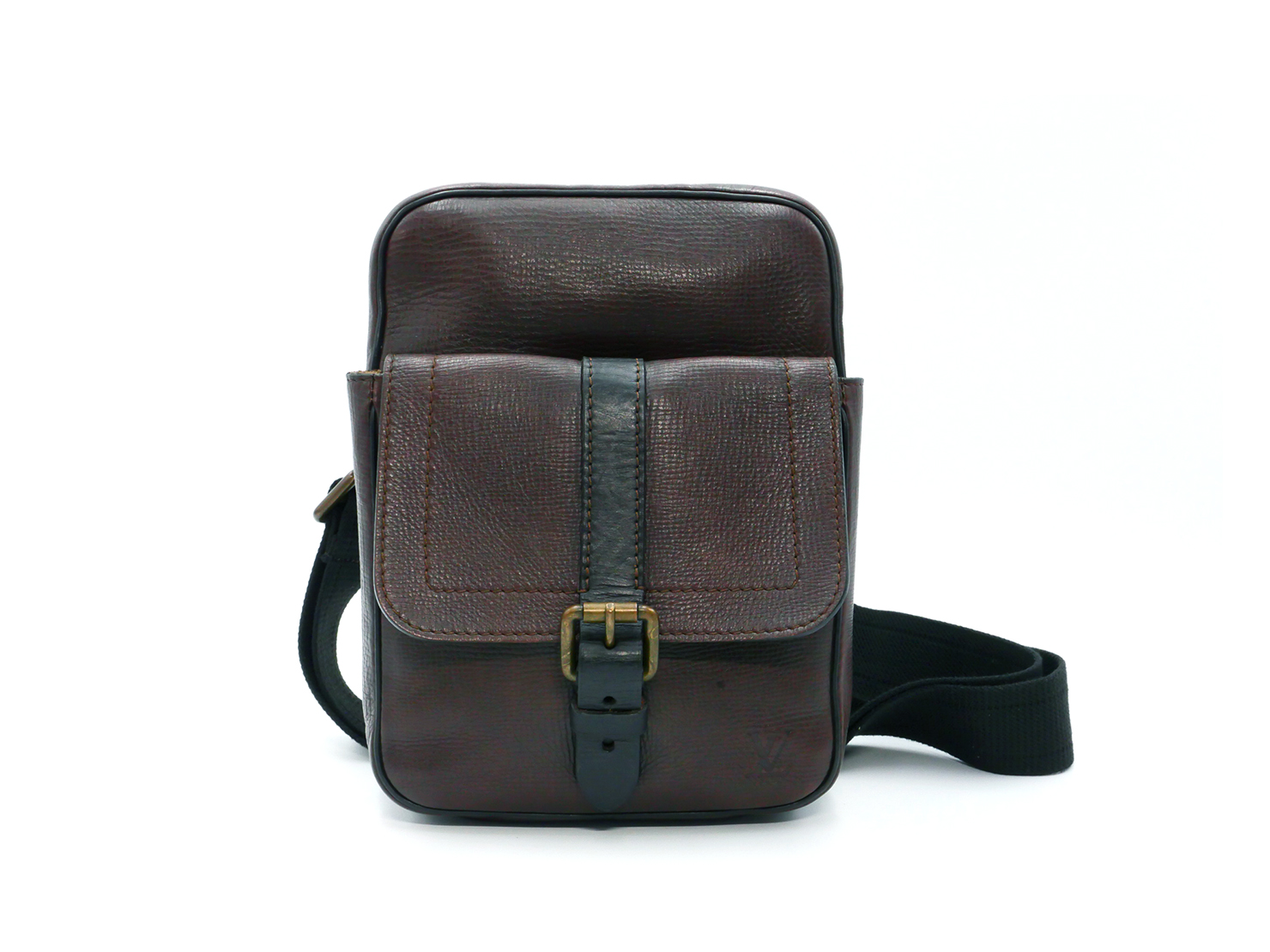 Louis Vuitton M92534 Utah Leather Iroquois Ipad Messenger Bag (TH0045)