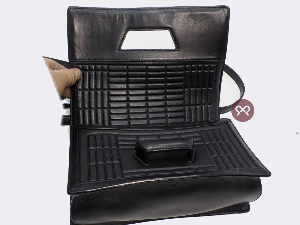 Loewe "Barcelona" Black Laced Large Leather Shoulder/ Crossbody Bag - Image 7