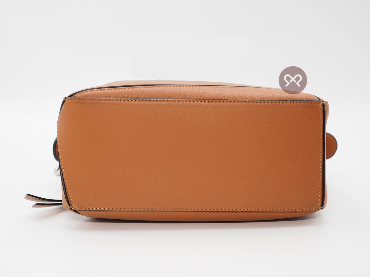 Loewe Small Puzzle in Classic Brown Calfskin Shoulder Bag - Image 4