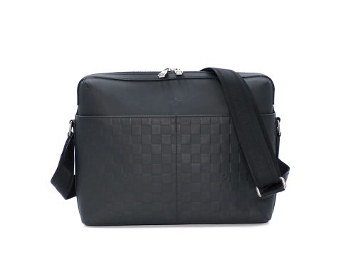 Louis Vuitton Porte-Documents Onyx Damier Infini Leather Calypso MM Messenger Bag (DU4122)