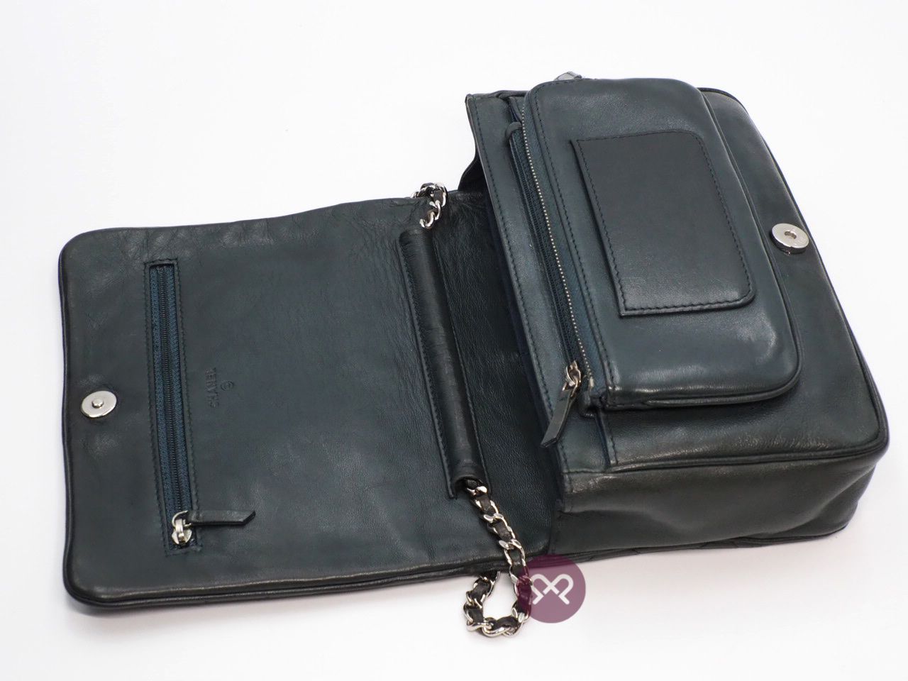 Chanel 18620926 Dark Green Timeless CC Quilted Lambskin Multi Compartment Wallet On Chain - Image 8