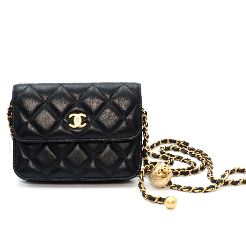 BRAND NEW ! Chanel 29997139 AP1465B Black Quilted Lambskin Pearl Crush Clutch With Chain