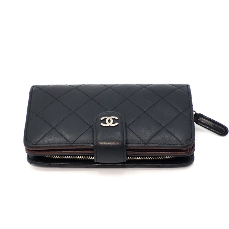 Chanel 16943383 A48667 Black Lambskin Quilted Leather Zip Pocket Bifold French Wallet