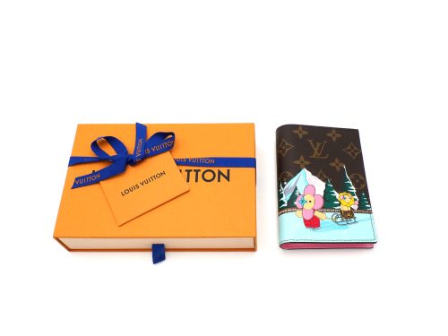 BRAND NEW ! Louis Vuitton M82621 Passport Cover/ Wallet Vivienne Monogram Canvas- Ice skating Christmas Animation 2023