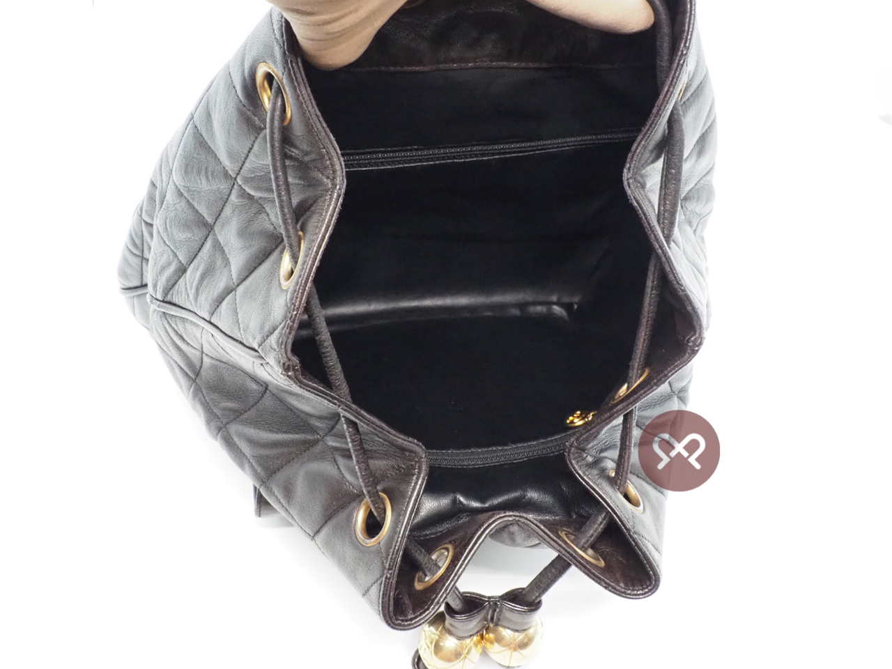 Chanel 1994 Vintage Black Lambskin Timeless Drawstring Bucket Backpack Gold Hardware - Image 12