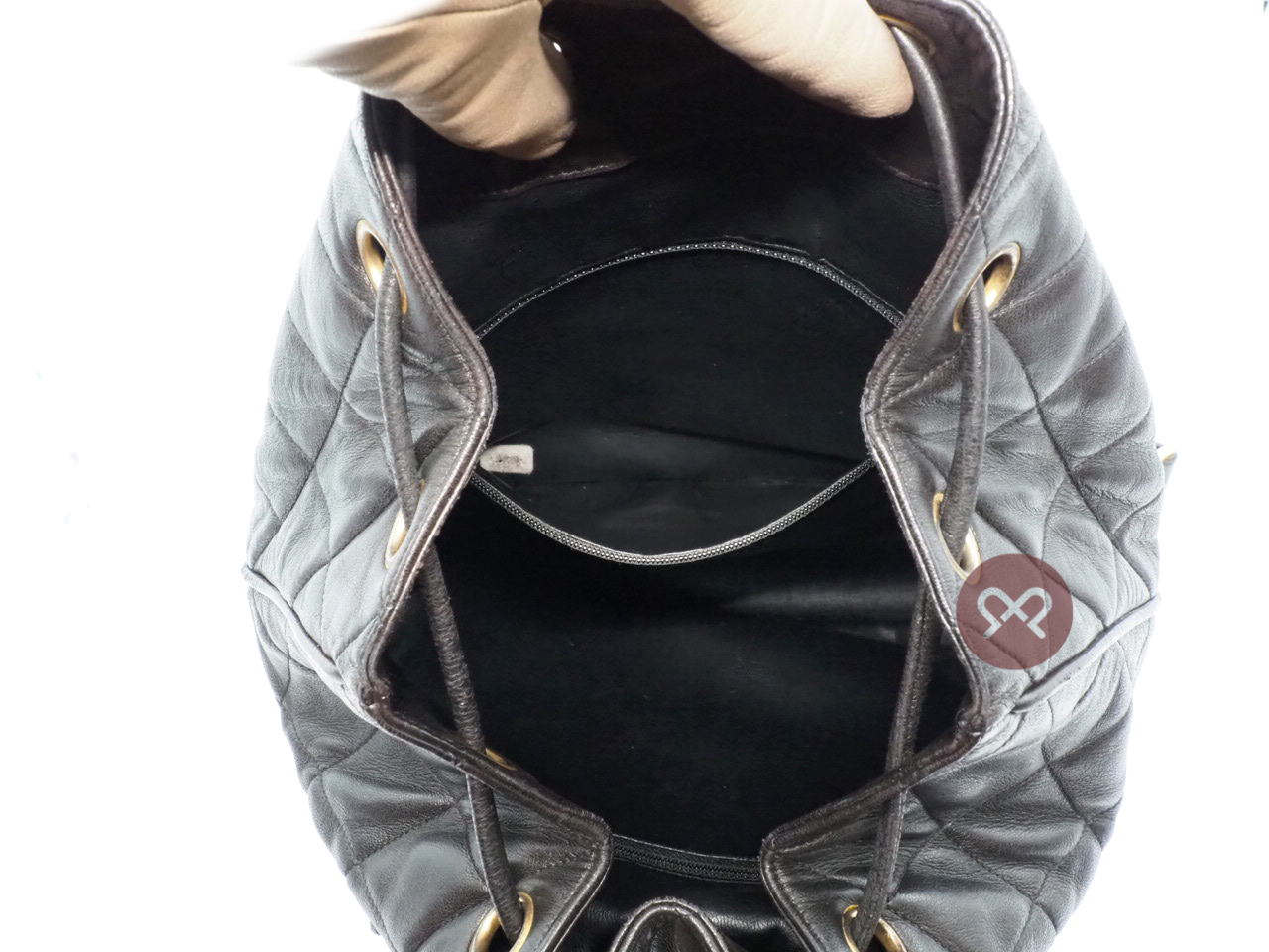 Chanel 1994 Vintage Black Lambskin Timeless Drawstring Bucket Backpack Gold Hardware - Image 10