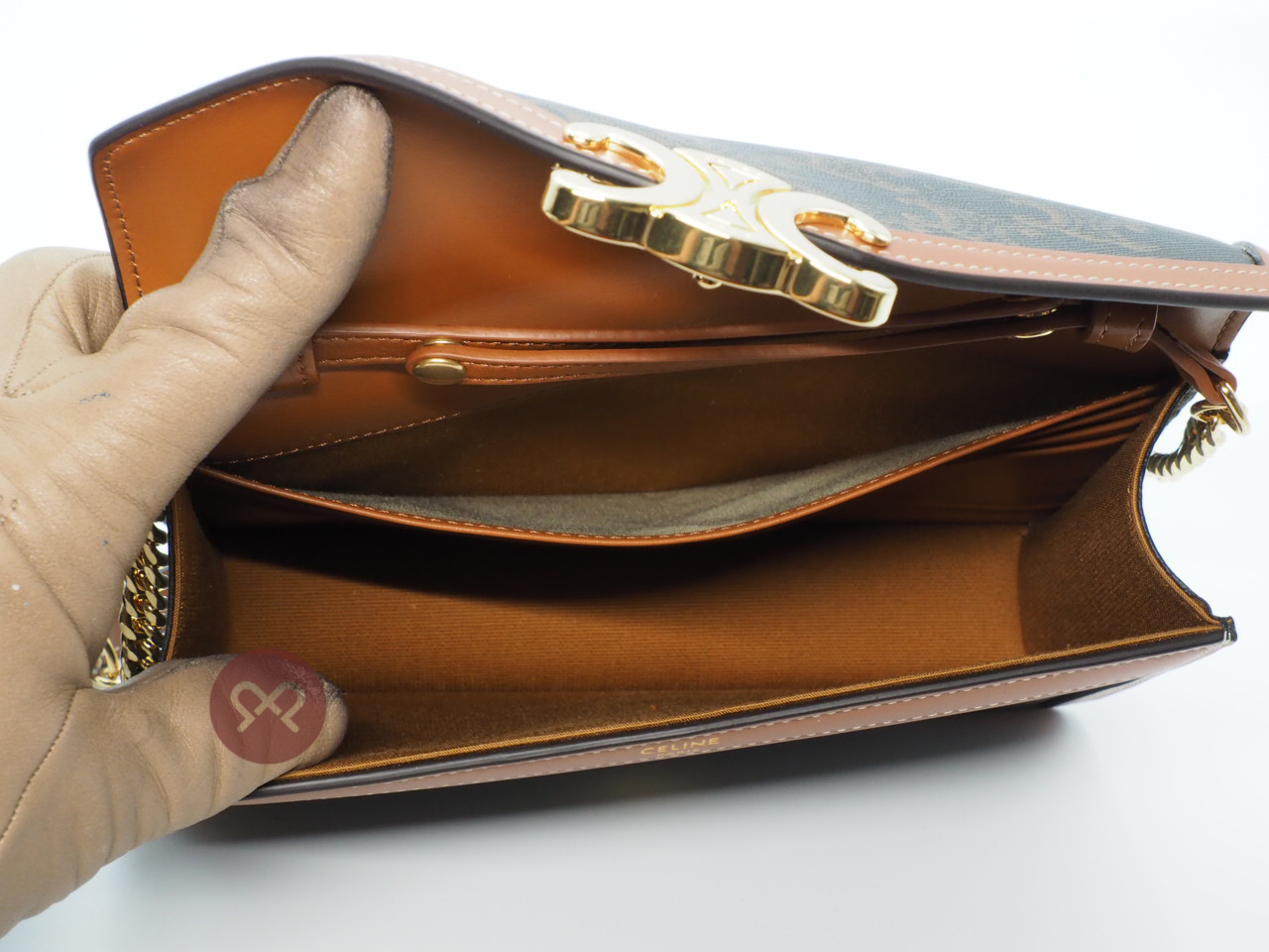 BRAND NEW ! Celine Tan Margo in Triomphe Canvas/ Calfskin Wallet on Chain - Image 4
