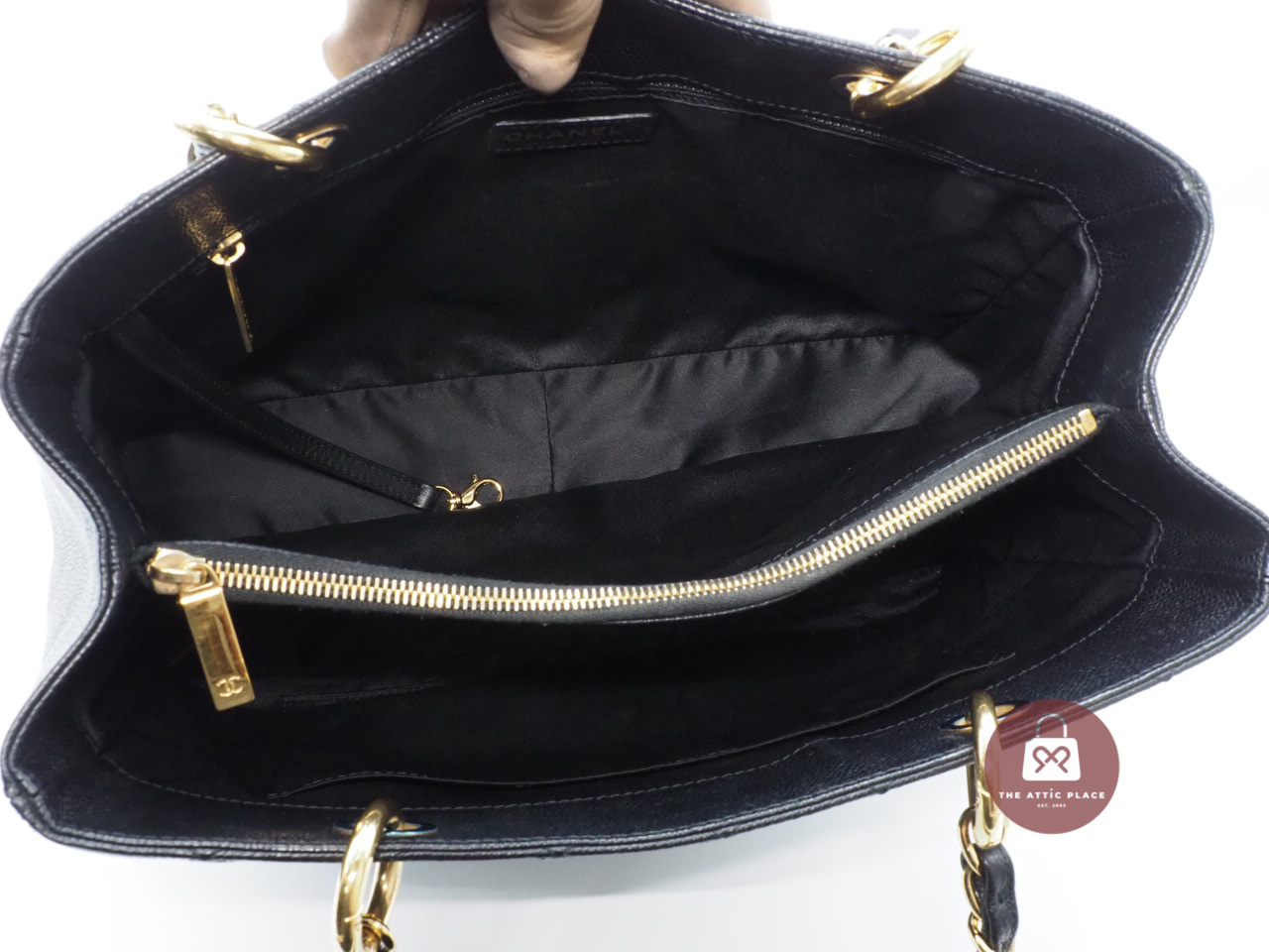 Chanel 17957342 Black Caviar Grand Shopping Tote Gold Hardware - Image 11