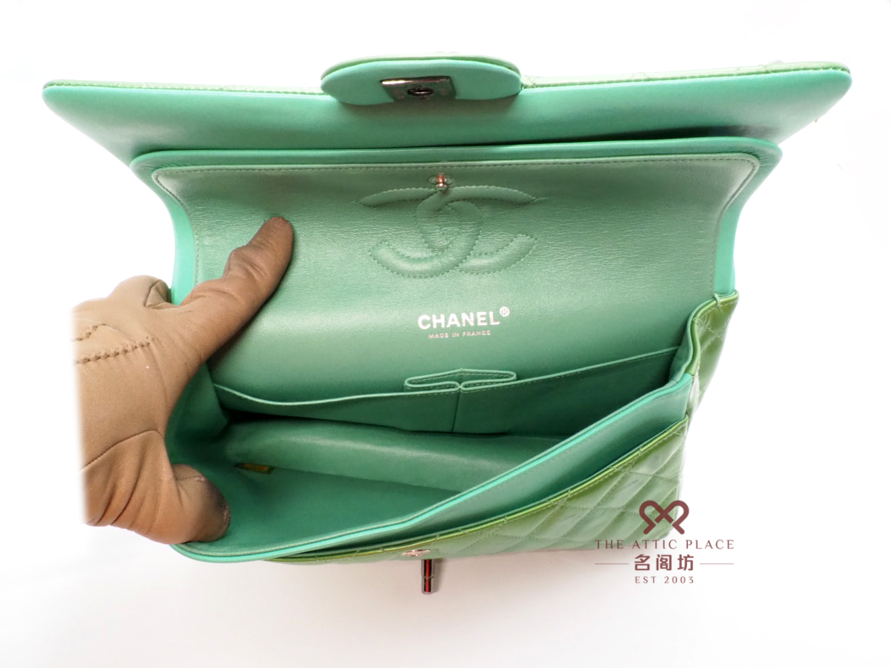 Chanel 17599337 Green/ Turqoise Patent Leather 25cm Classic Medium Double Flap Silver Hardware - Image 8
