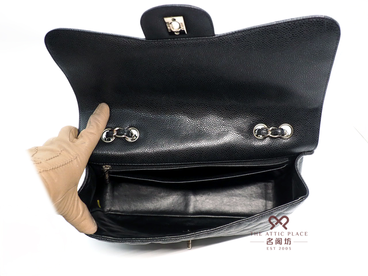 Chanel 13565272 Black Caviar Jumbo Single Flap Silver Hardware - Image 8