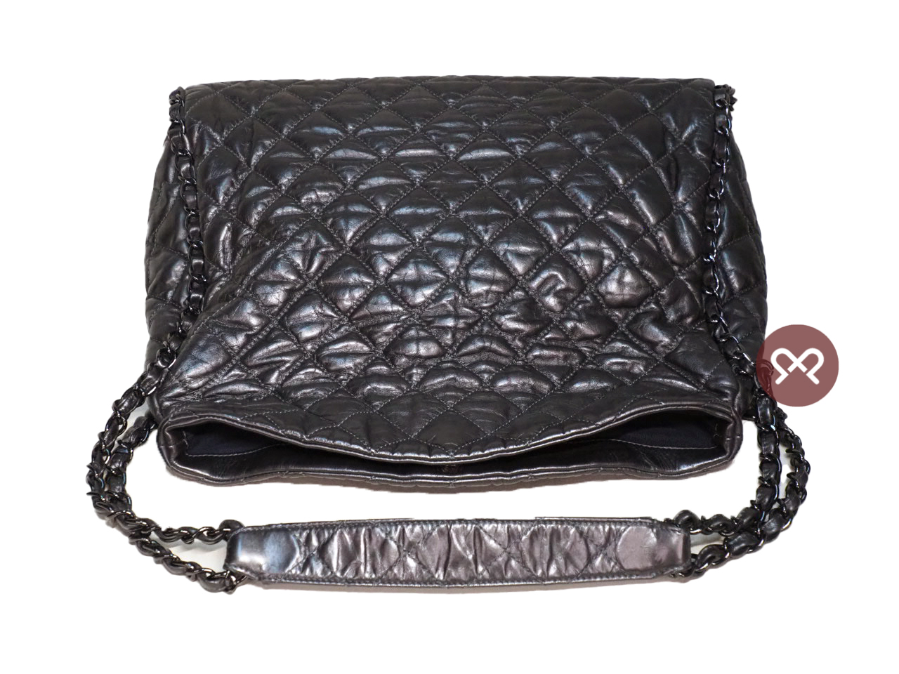 Chanel 14701306 Dark Grey Calfskin Distressed Matelasse Leather Chain Me Hobo Bag - Image 5