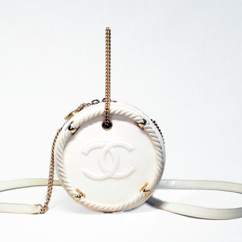 Chanel 27138636 Beige/ Off White Rope Chain En Vogue Round Bag Gold Hardware