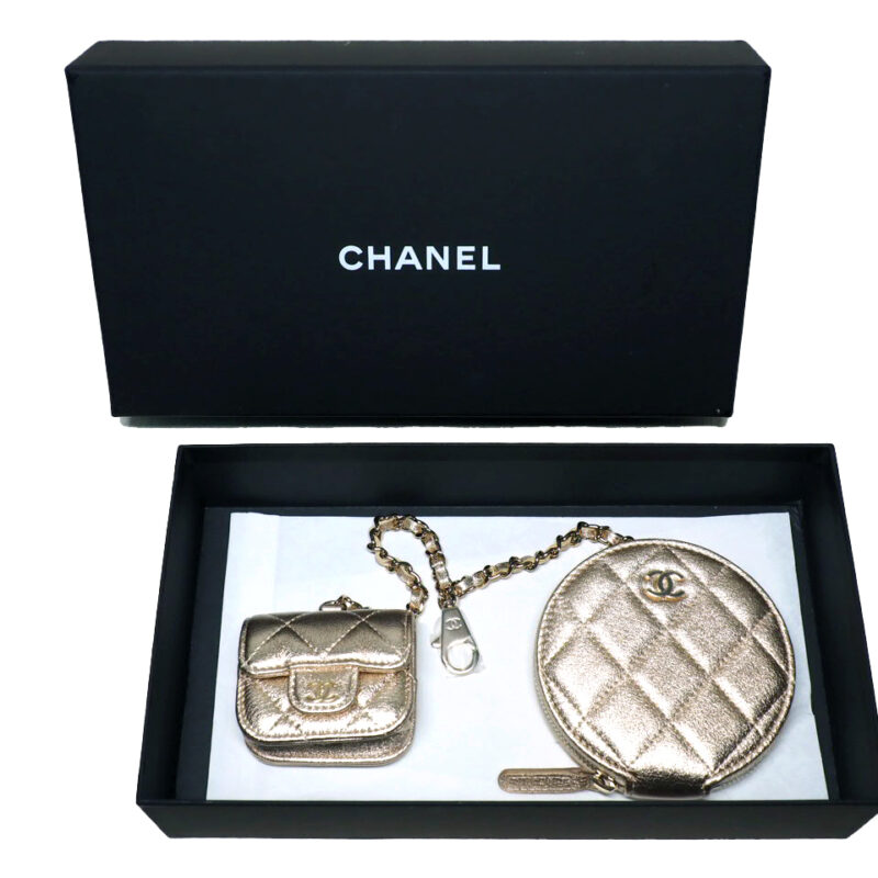 BRAND NEW ! Chanel 2024 VIP Metallic Gold Quilted Novelty Round Coin Pouch & AirPods Case
