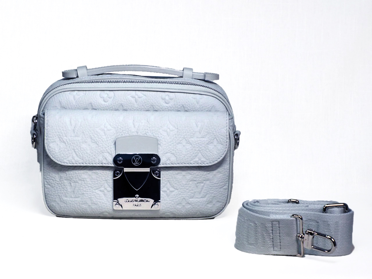Louis Vuitton M23152 Taurillon Monogram Leather S-Lock Mineral Gray Messenger bag