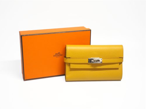 Hermes Jaune Ambre Epsom Leather Kelly Kelly Depliant Compact Wallet C Stamp Silver Hardware