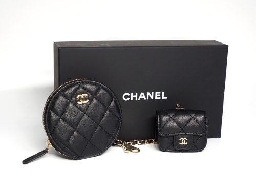 BRAND NEW ! Chanel VIP Black Goat Leather Quilted Novelty Round Coin Pouch & AirPods Case